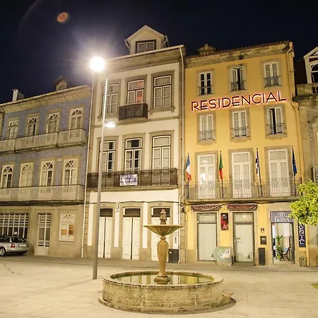 Отель Residencial Dora