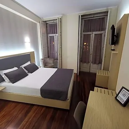 מלון Residencial Dora