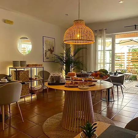 Hotel Residencial Dora Braga