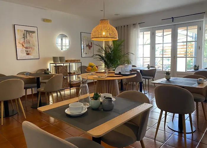 Residencial Dora Otel